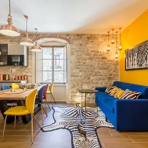 Bygrace Apartment